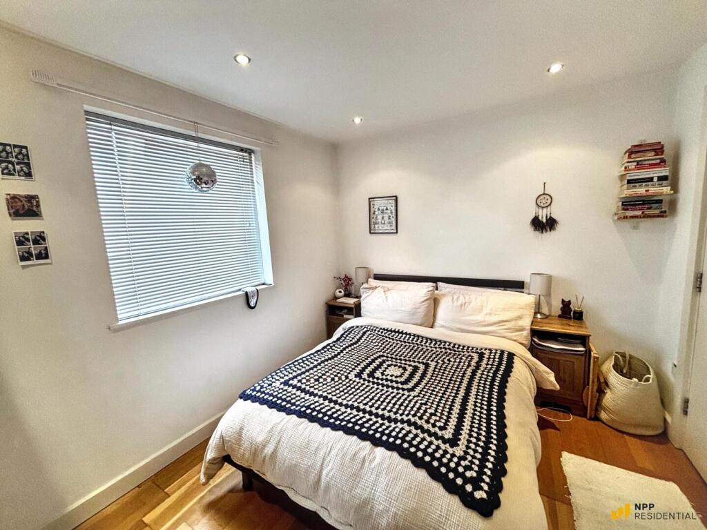 Apartment in Manchester - View 5