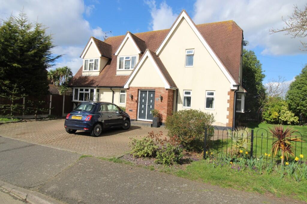 Main image of property: Harewood Avenue, Rochford, Essex, SS4
