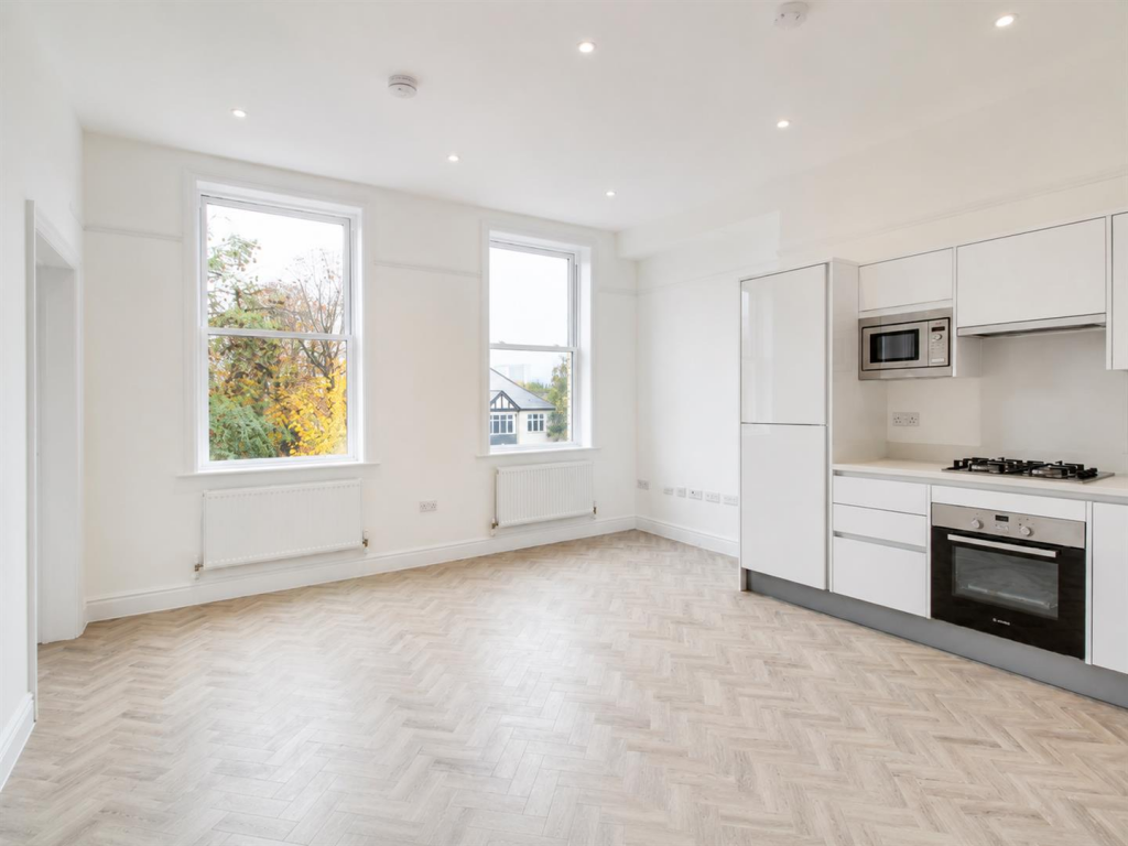 Apartment in Croydon - View 2
