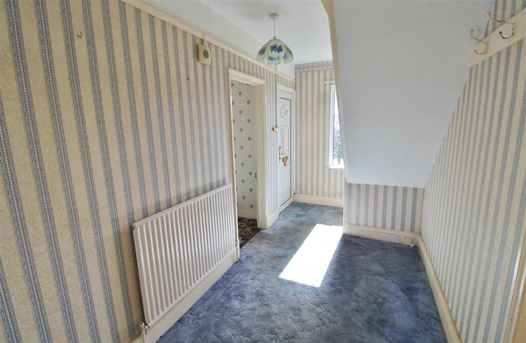 House in South Kesteven, Great Gonerby - View 3
