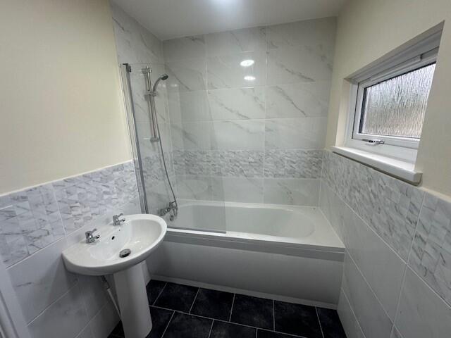 Harlech Close, Birmingham, B32 photo 4