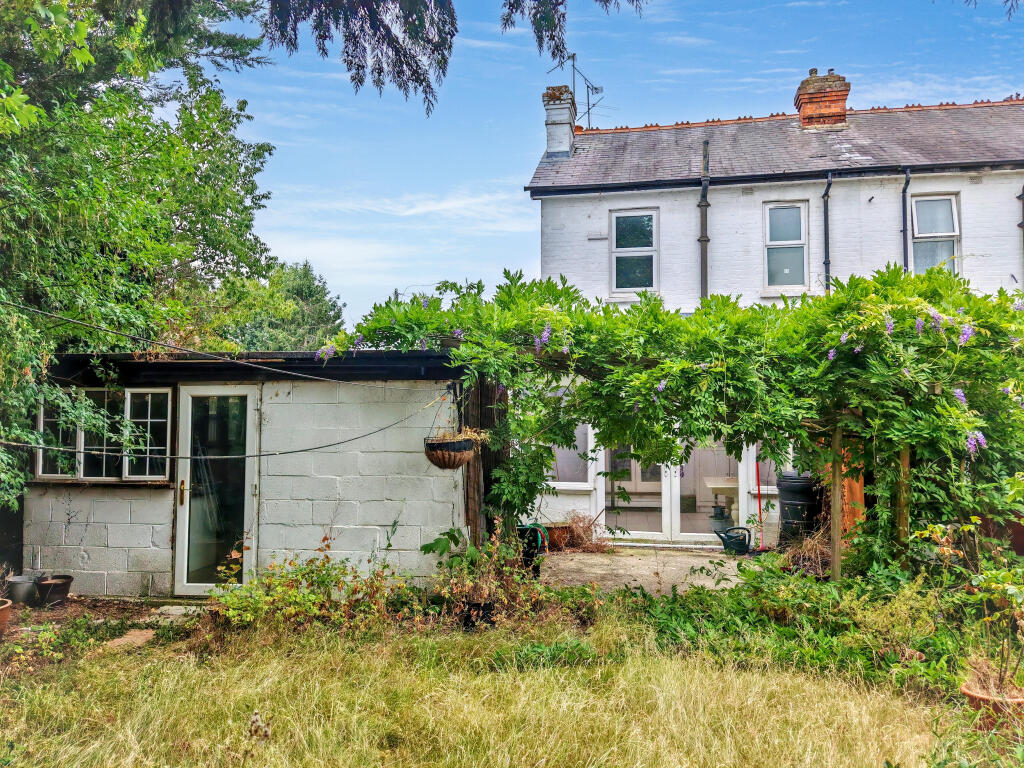 2 Crown Lane, Theale, Reading, Berkshire RG7 5BG photo 4