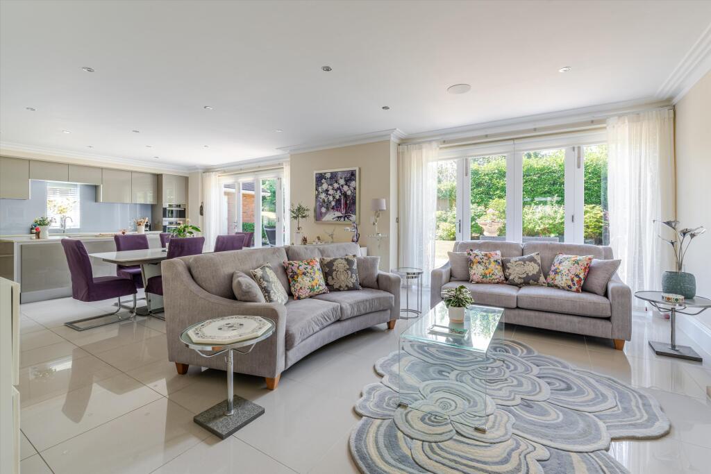 House in Guildford - View 5