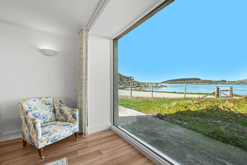 House in Port Ellen, Imeraval - More