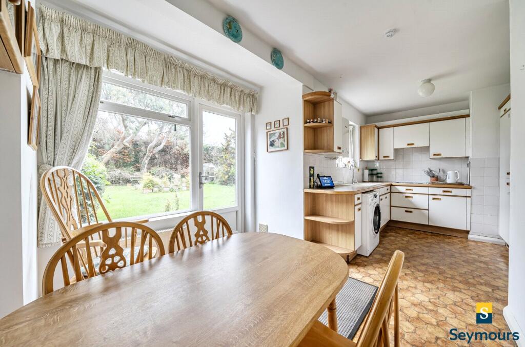 House in Guildford, Surrey - View 2