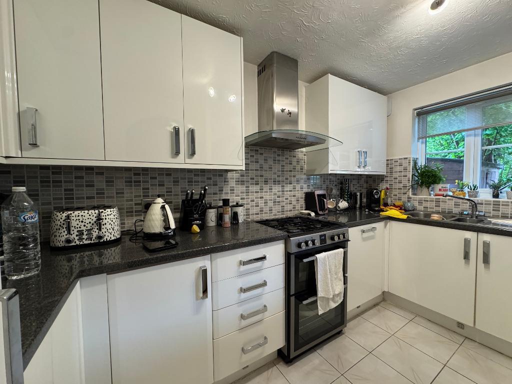 Main image of property: Colgate Place, London, EN3 6WR