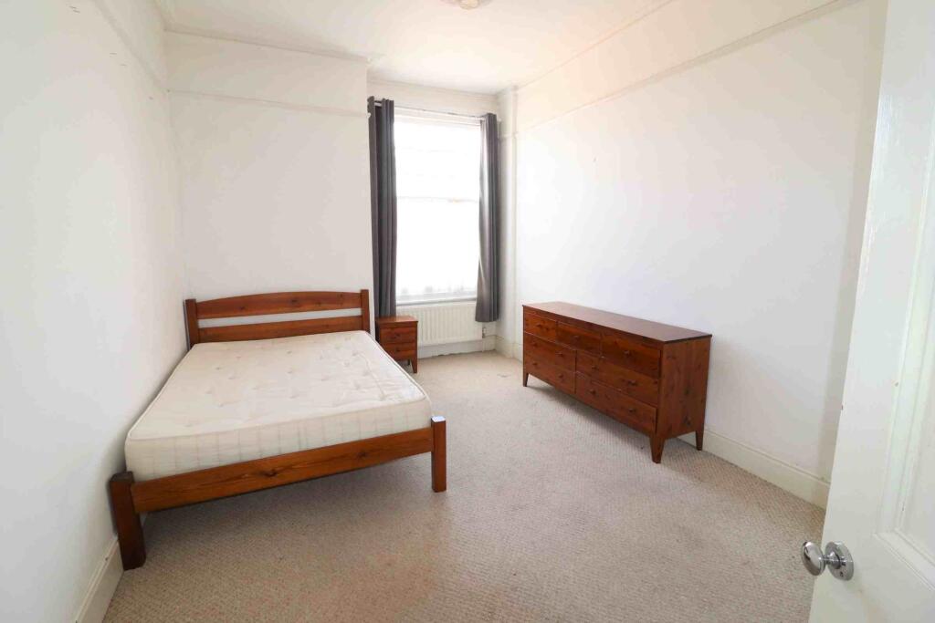 Apartment in London - View 5