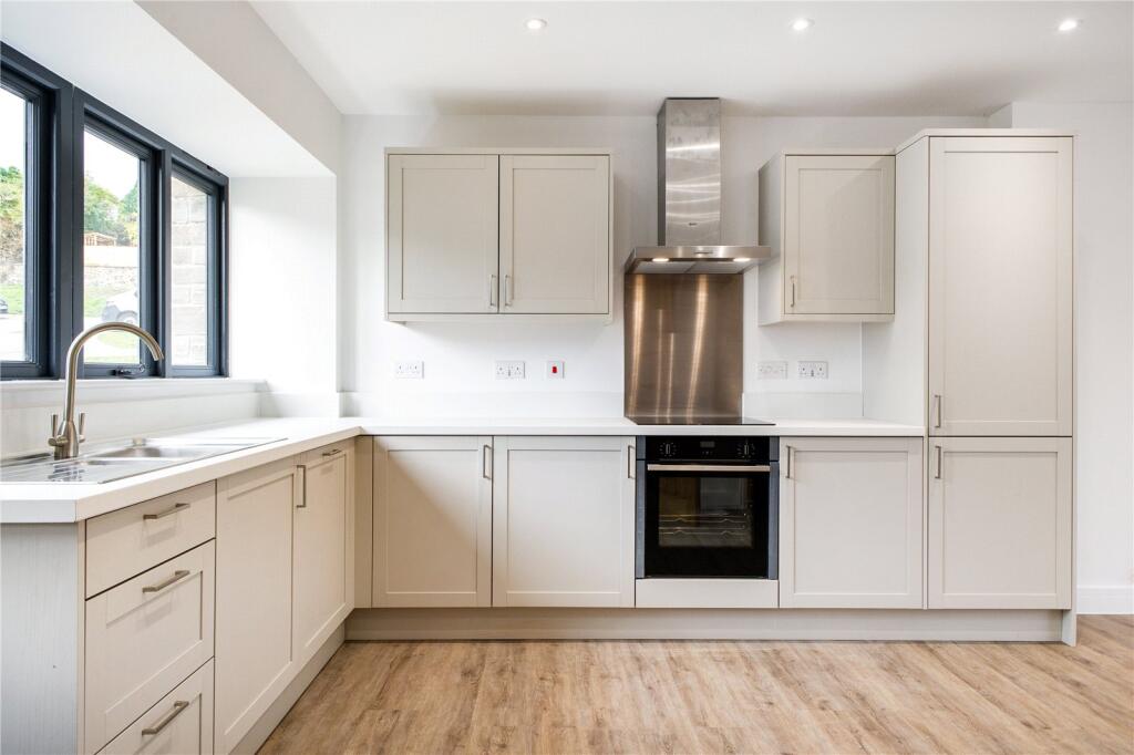 Old Tannery Drive, East Street, South Molton, Devon, EX36 photo 3