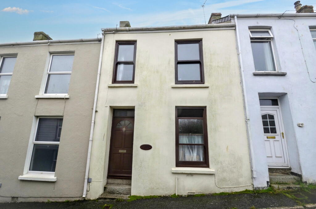 2-bed terraced on New Windsor Terrace, Falmouth, TR11 3BX, £265,000