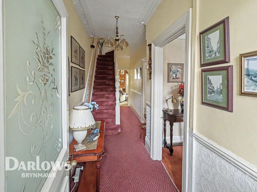 Gwern Berthi Road, Abertillery photo 2
