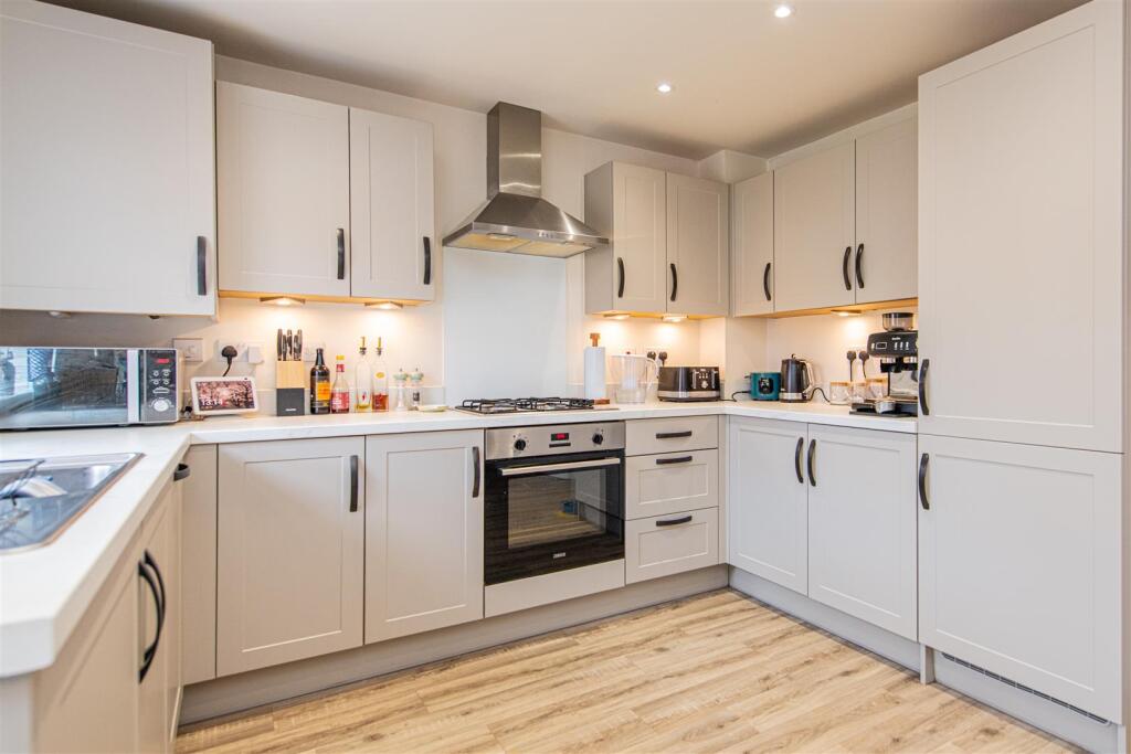 House in Kettering, North Northamptonshire - View 3