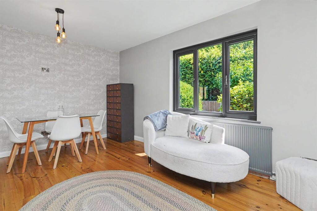 House in Warwick, Lillington, Royal Leamington Spa - View 4