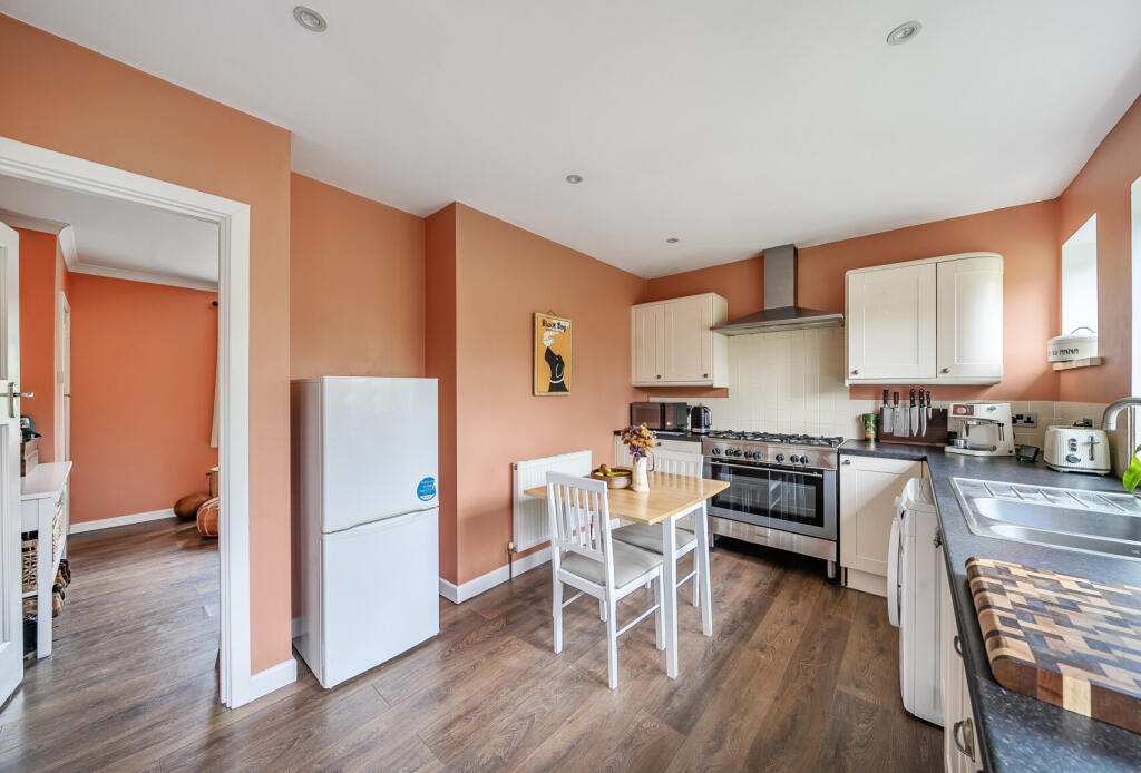 Bradbourne Vale Road, Sevenoaks, Kent, TN13 photo 2