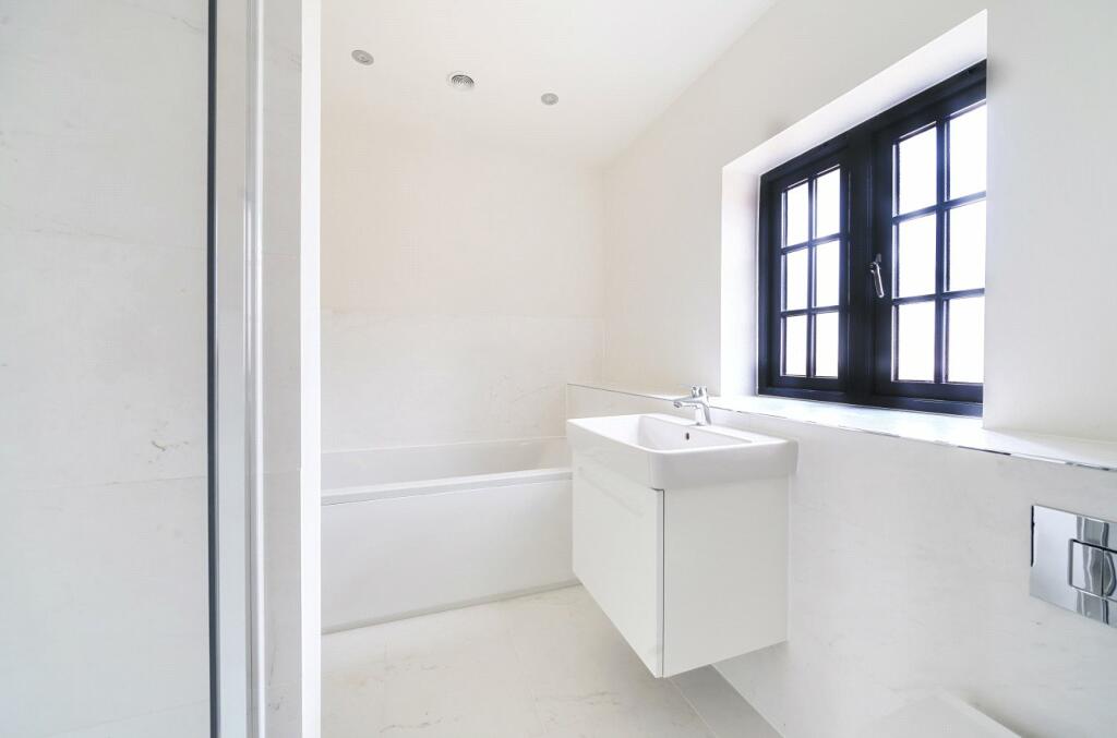 Additional image 12 of King Alfreds Drive, Wincanton, Somerset, BA9