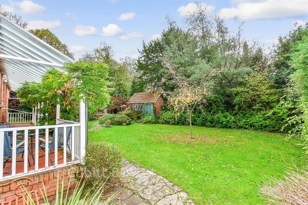 Warblington Avenue, Havant, Hampshire