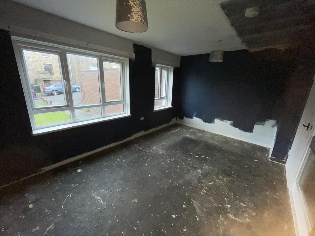 7 Rosemount Close, Keighley, West Yorkshire BD21 2EF photo 3