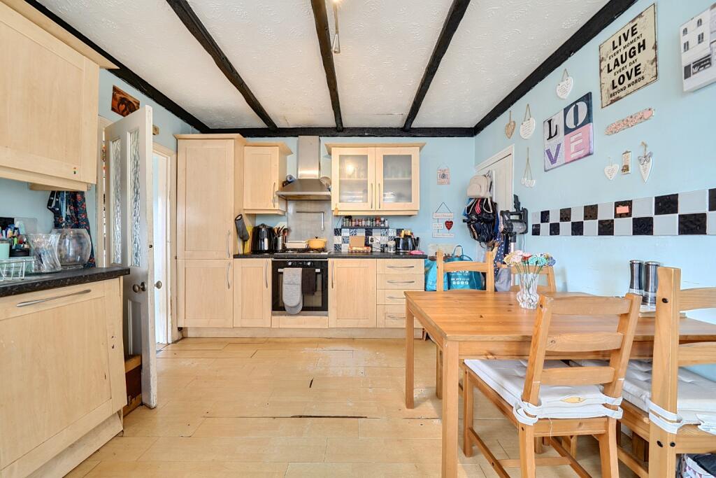 House in Dartford - View 5