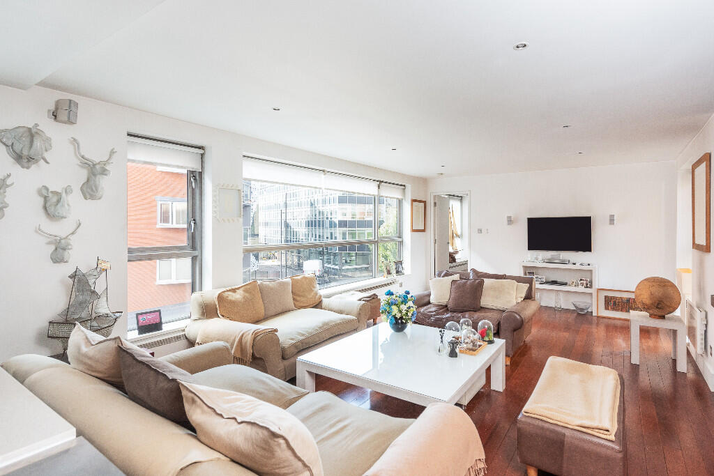 Main image of property: Long Lane, London, SE1