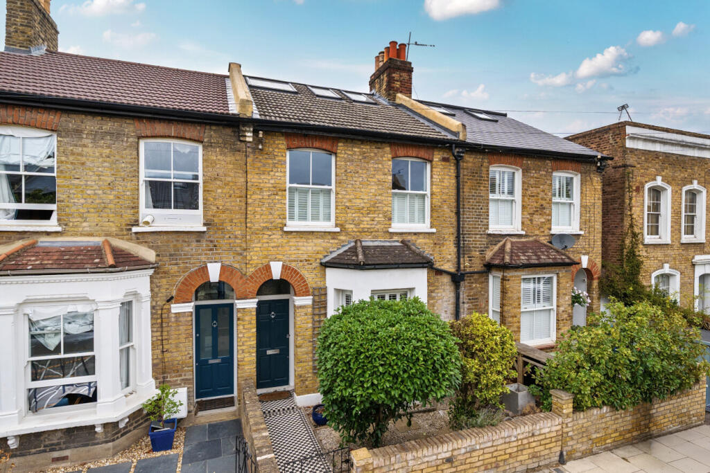 Main image of property: Henslowe Road, East Dulwich, London, SE22
