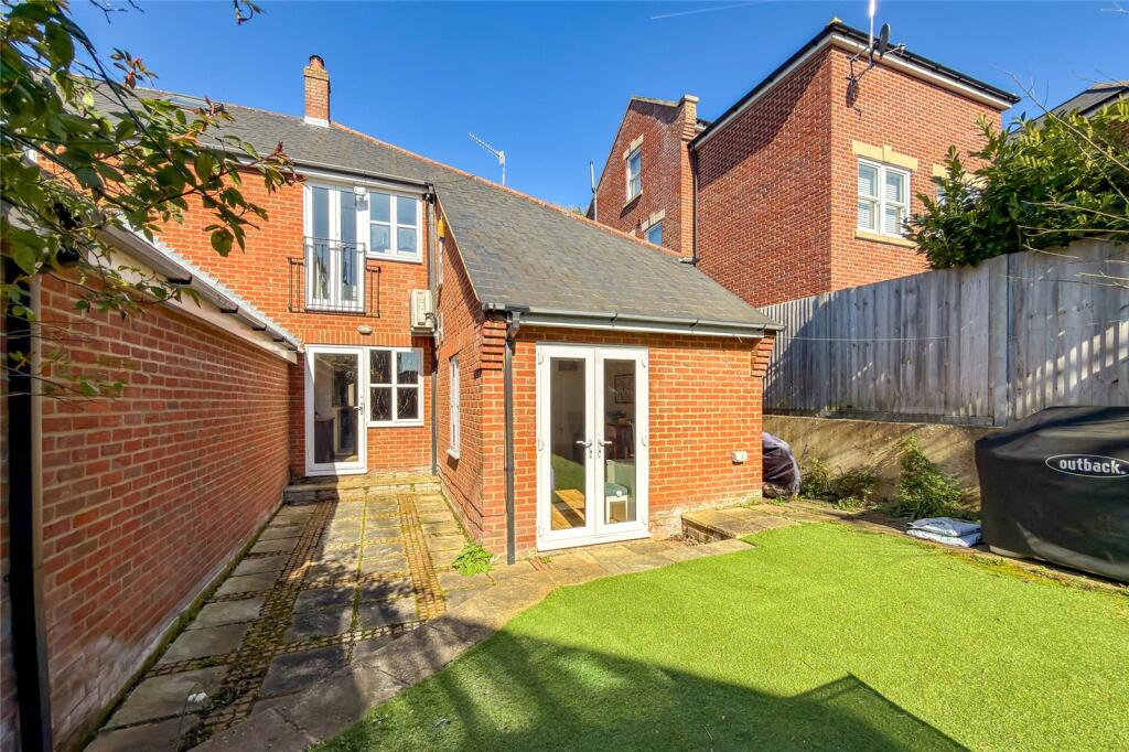 Additional image 22 of Knights Orchard, Verulam Road, St. Albans, Hertfordshire, AL3