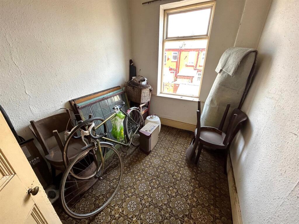 Glebe Street, Leigh photo 5