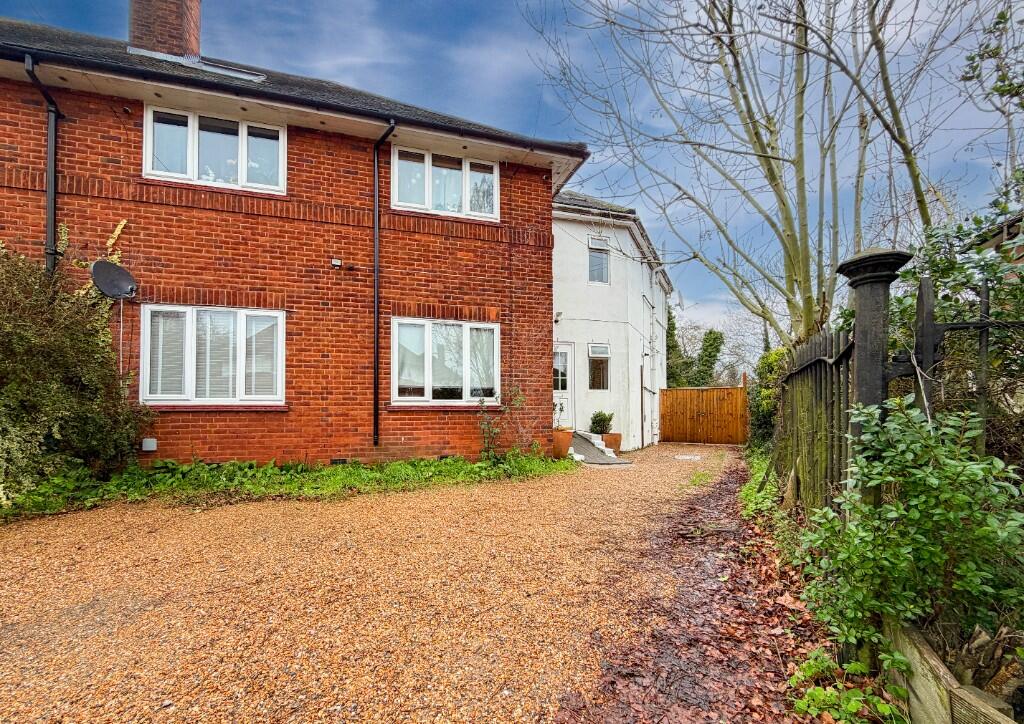 Main image of property: Marlow Crescent, London, TW1