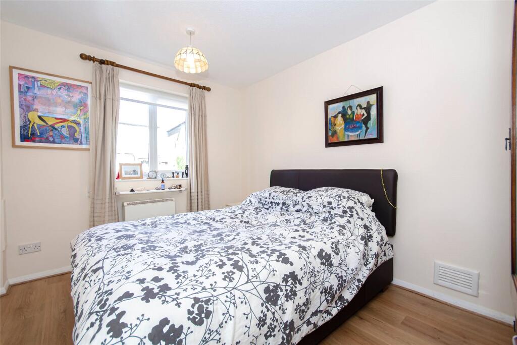 Apartment in London - View 5
