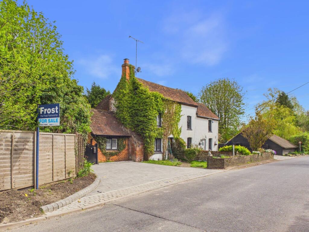 Main image of property: Latimer Road, Chesham, HP5