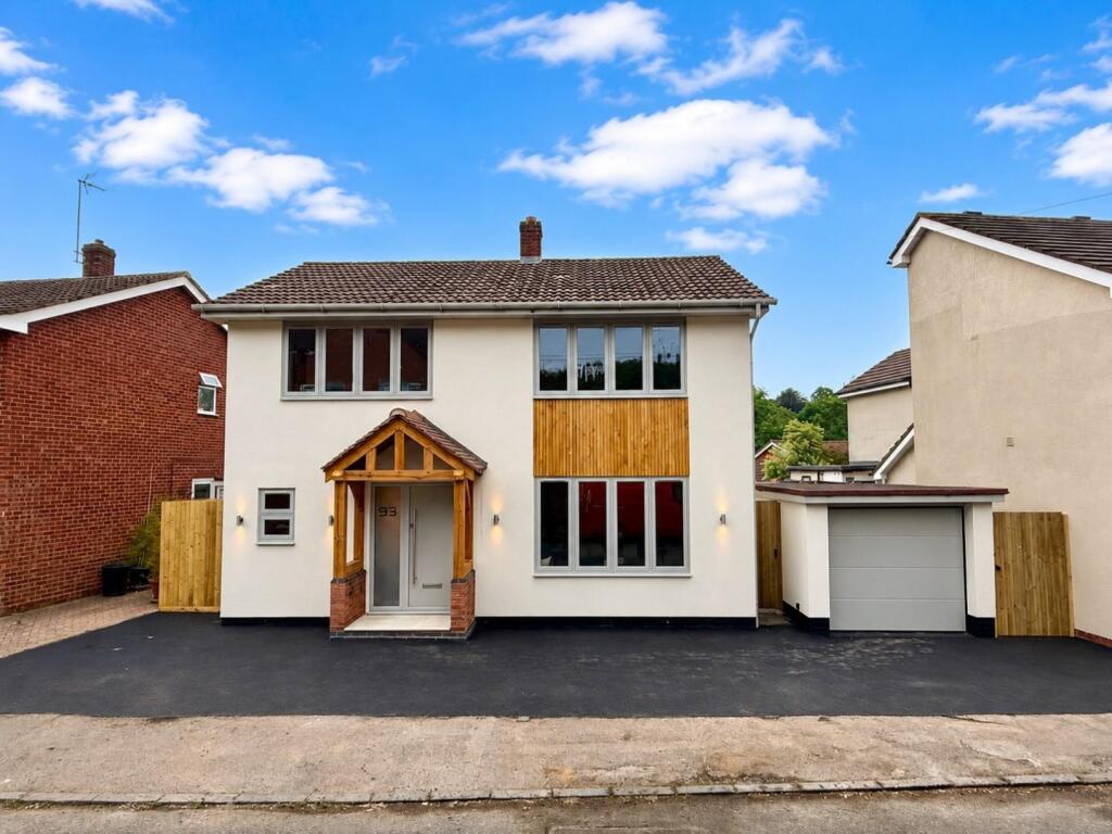 Main image of property: School Lane, Kenilworth - High Spec and No Chain
