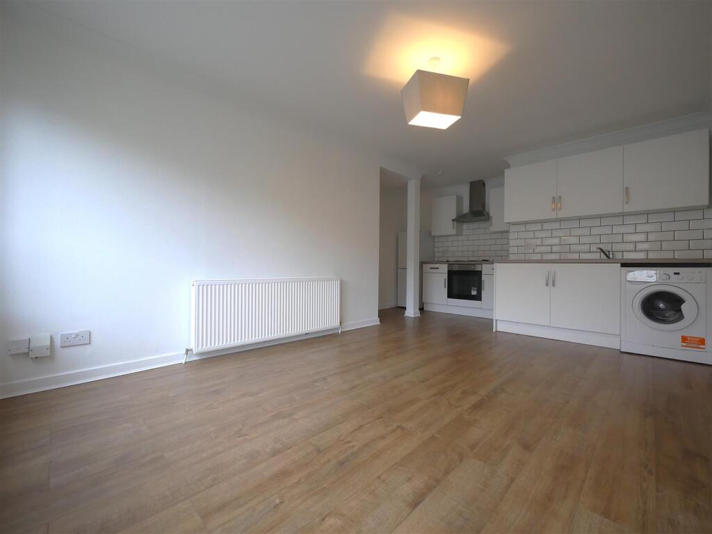 Apartment in Glasgow - View 4