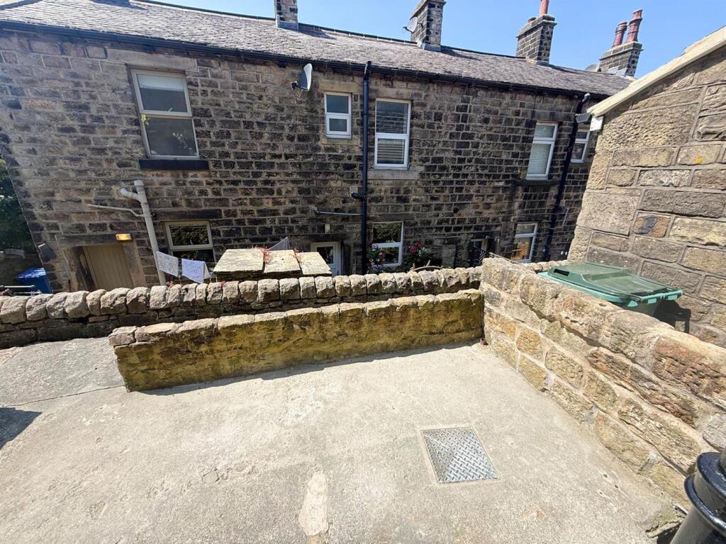 Gibb Street, Cowling - View 2