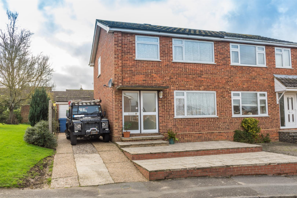 Main image of property: 30 Canterbury Gardens, Hadleigh