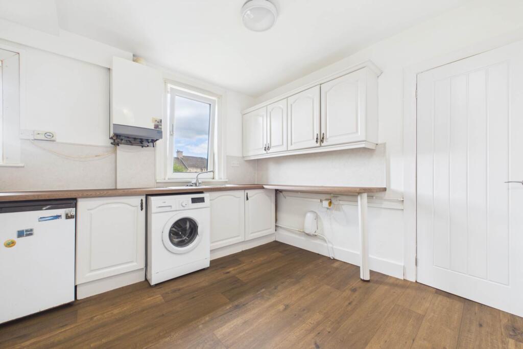 House in Mount Ellen, North Lanarkshire - More