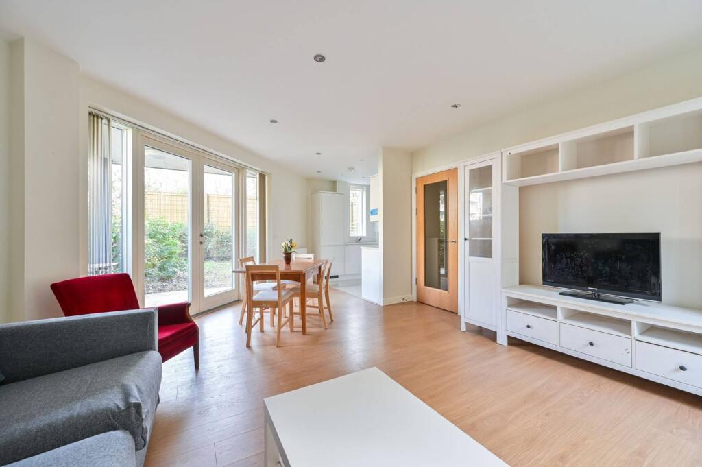 Main image of property: Maple Court, Elephant and Castle, London, SE17