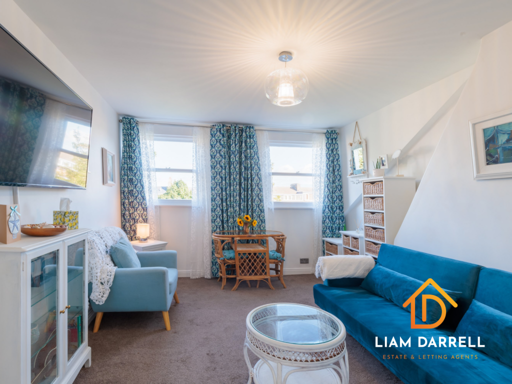 1-bed flat on Trafalgar Square, Scarborough, North Yorkshire, £49,995