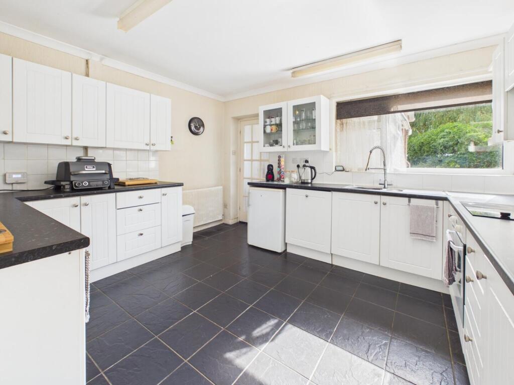 House in East Lindsey, West Keal - View 4