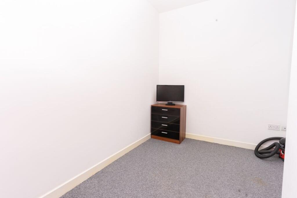 Apartment in Liverpool - View 5