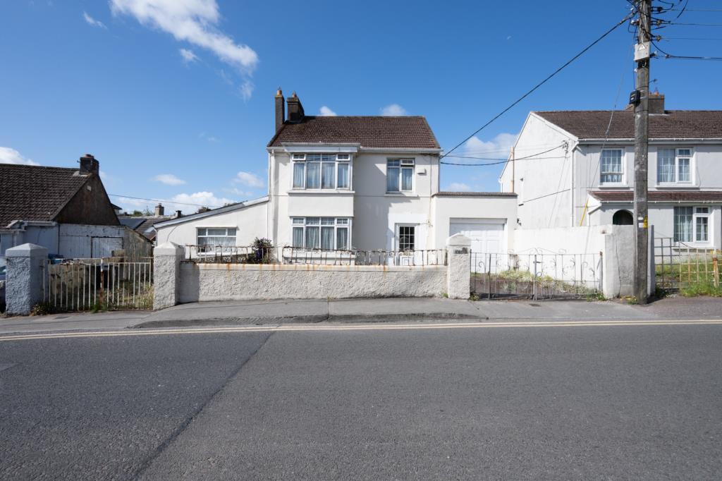 Main image of property: Avalon, 62 Hartlands Avenue, The Lough, Cork, T12 E8W5