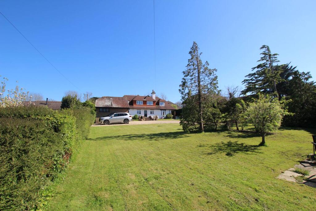 5-bed detached on Off Huggetts Lane, Eastbourne, BN22 0LJ, £950,000