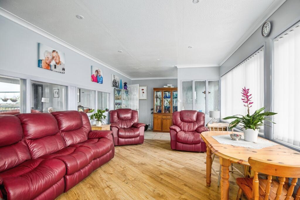 House in Swansea, Aberporth - View 2