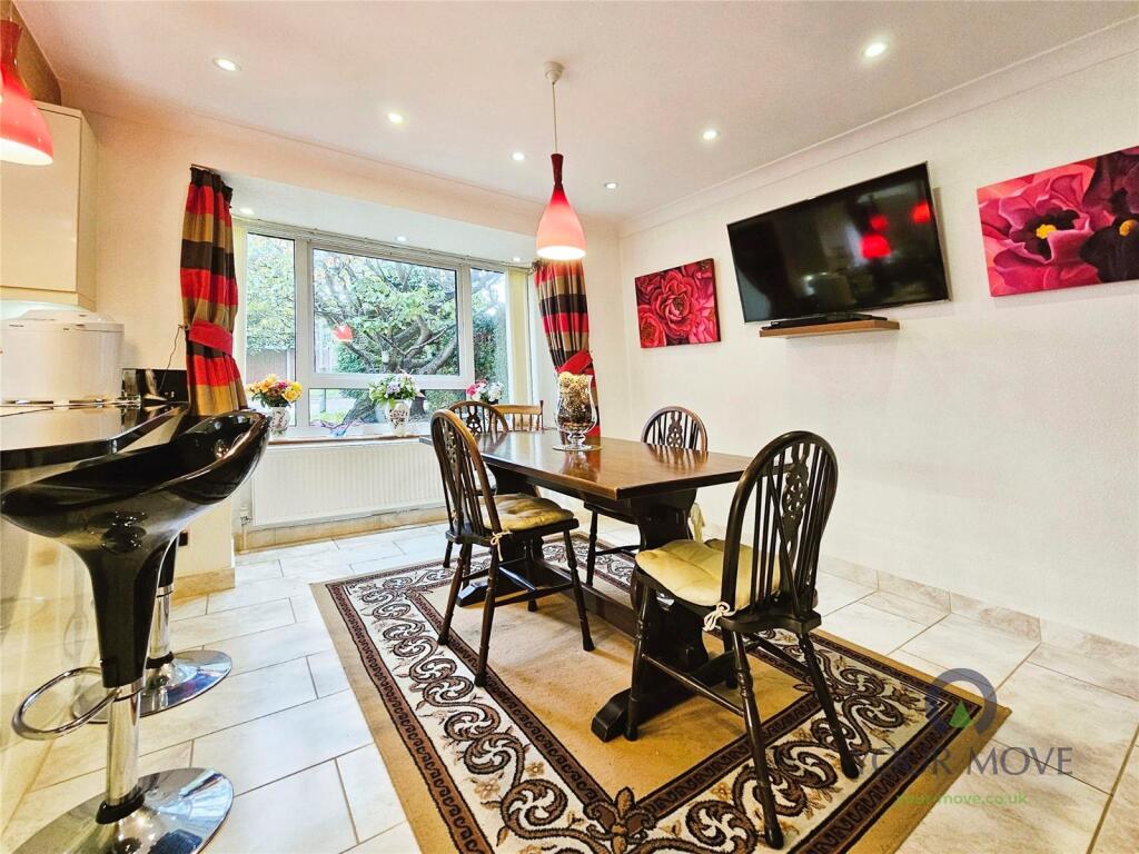 Beech Grove, Cliffsend, Ramsgate, Kent, CT12 photo 4