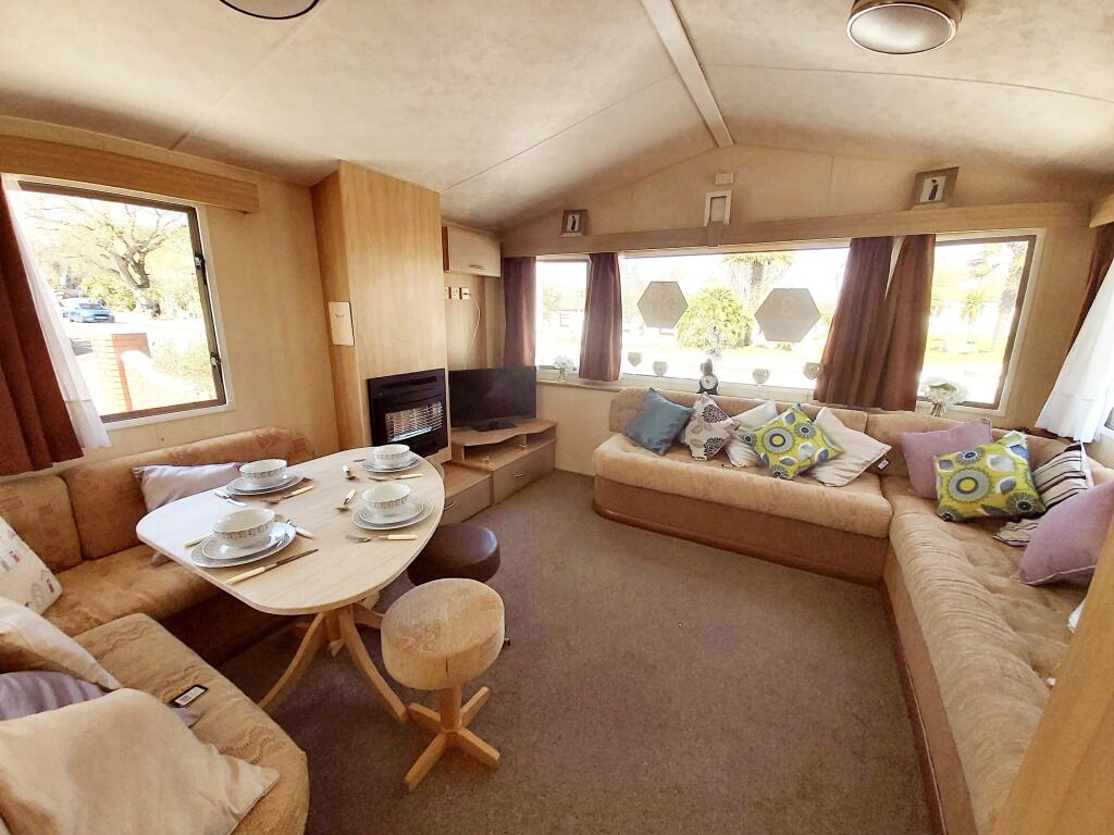 2011 Willerby Rio Gold, Dawlish Sands Holiday Park, Dawlish Warren, Devon, EX7 0PG photo 2