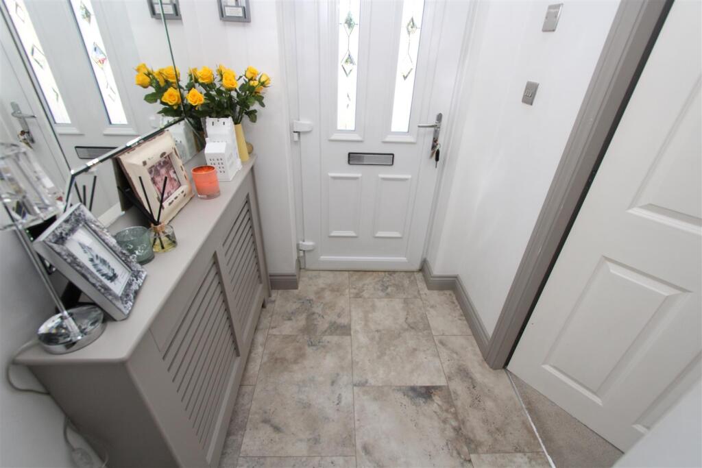 House in Bradford, West Yorkshire - View 6