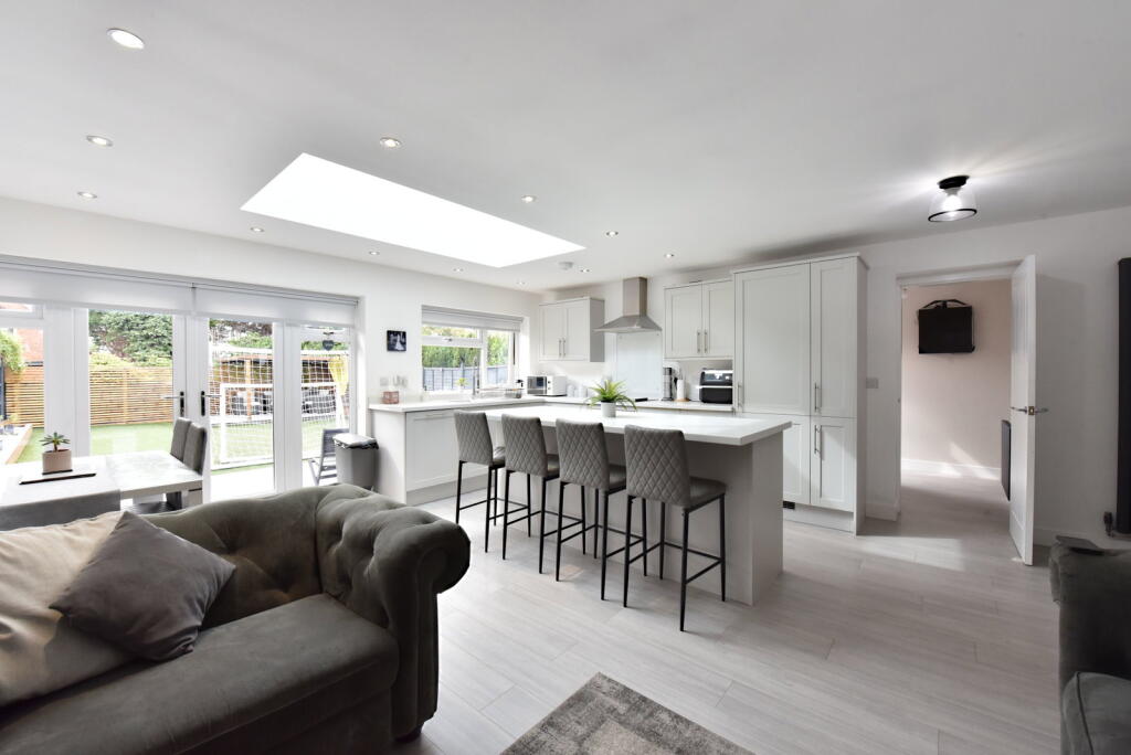 House in Dudley - View 4