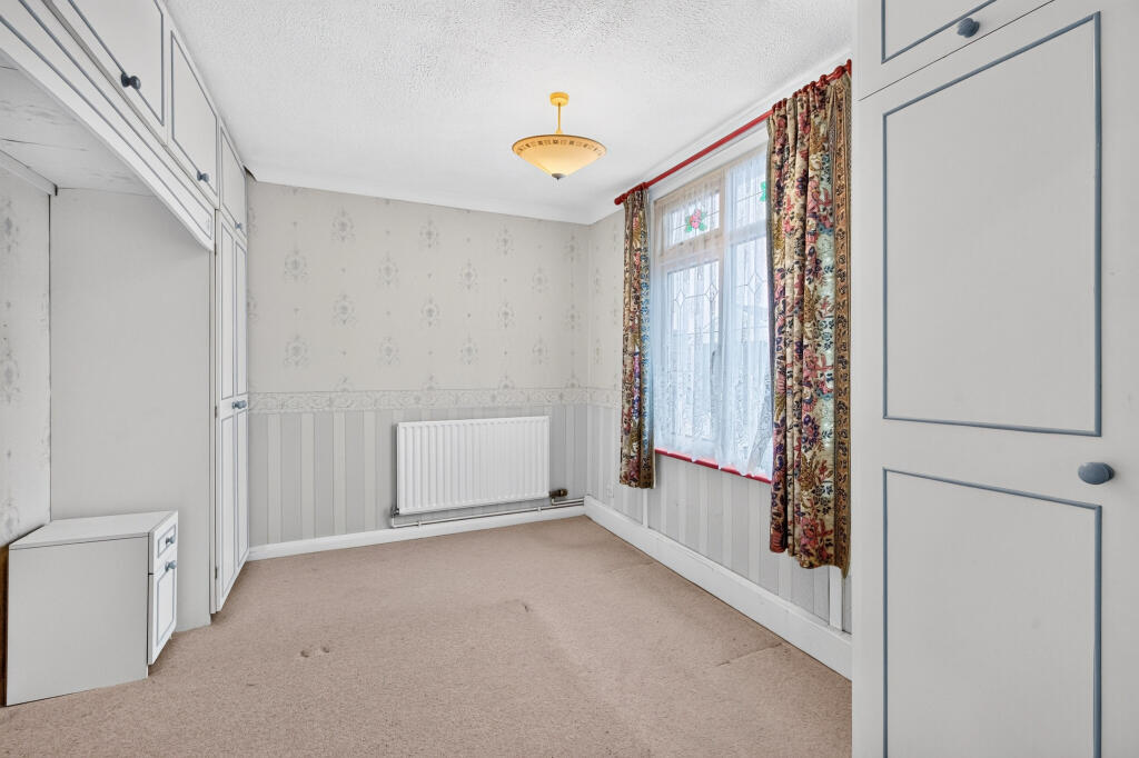 House in Southend-on-Sea - View 5