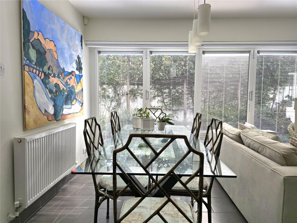 House in Southampton - View 4