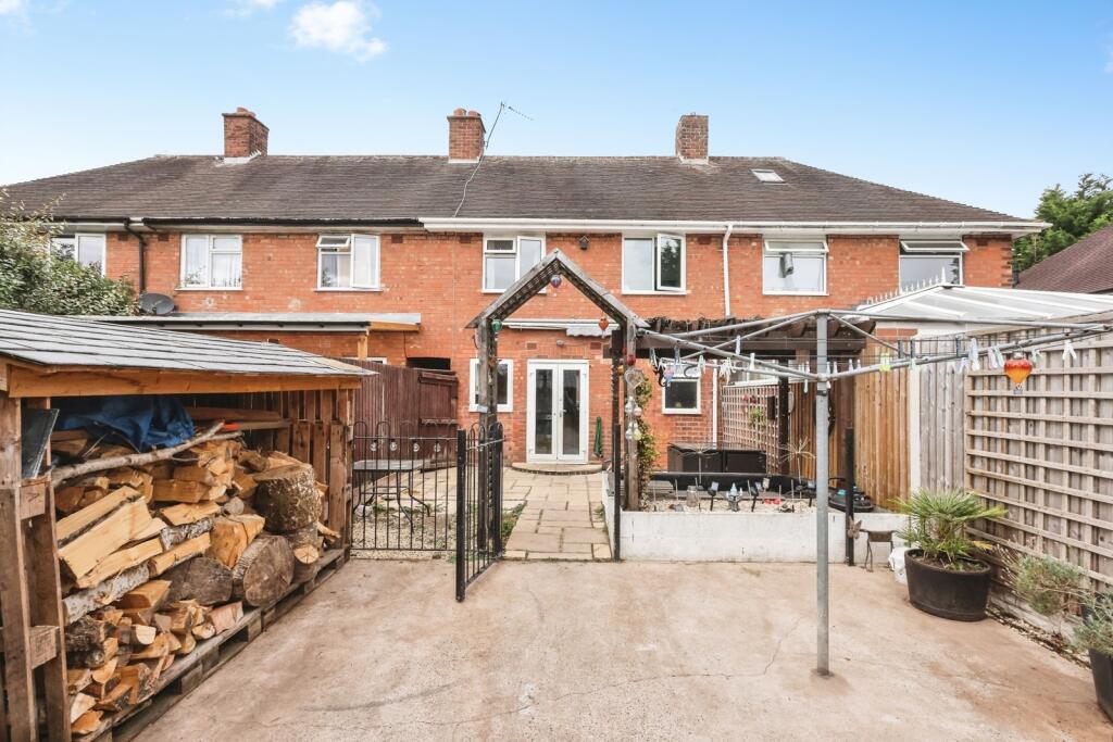 House in Birmingham, West Midlands - More
