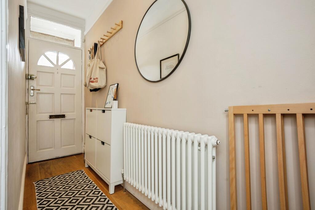 House in Nottingham - View 4