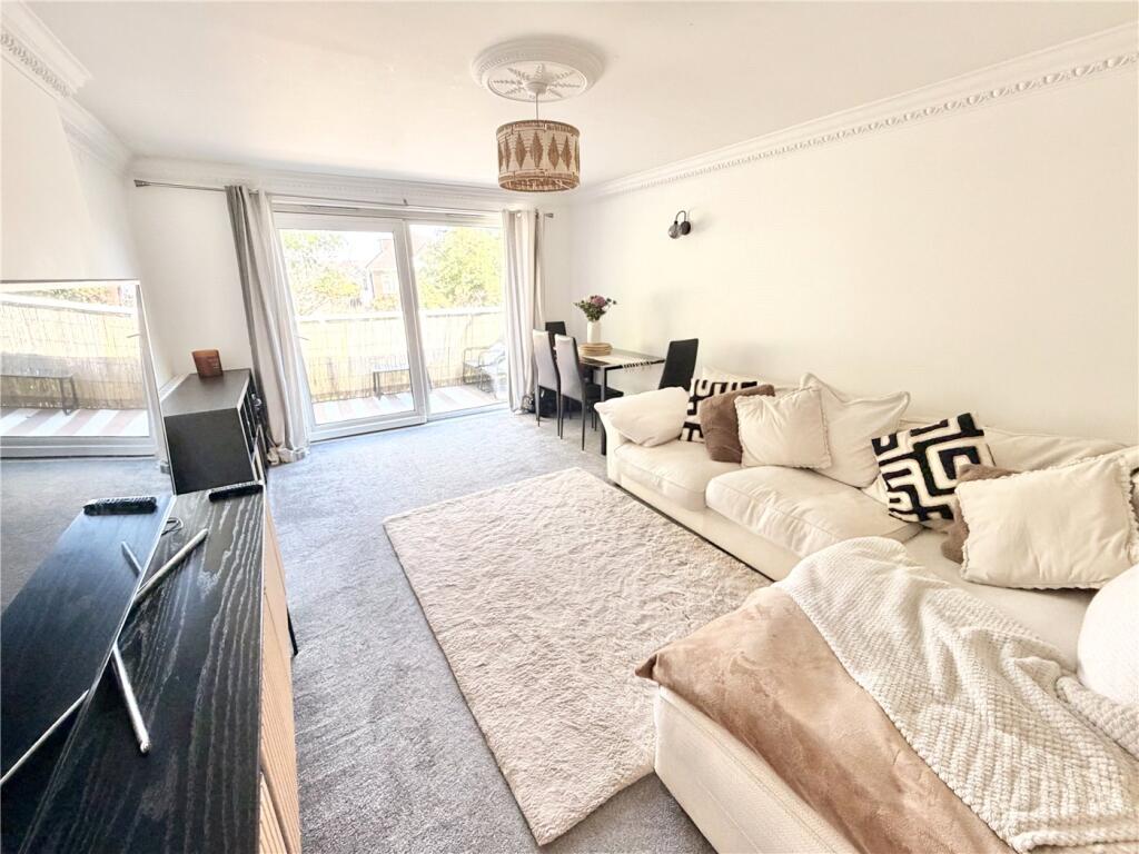 Apartment in Bournemouth - View 3