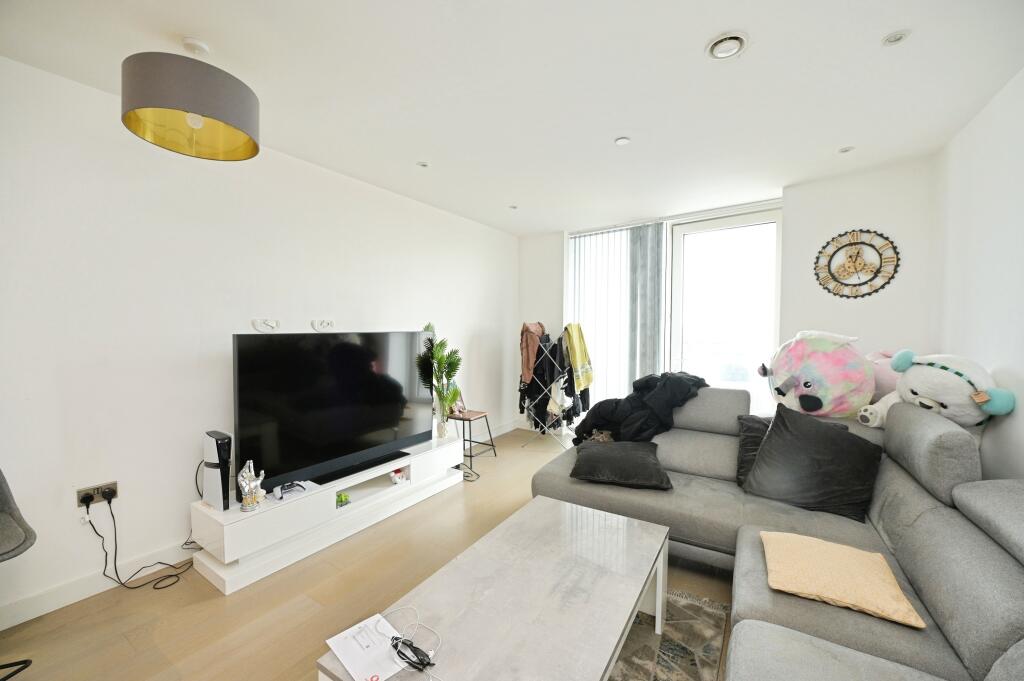 Apartment in London - View 5